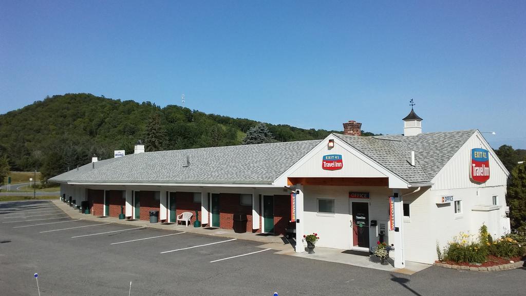 Exit 41 Travel Inn Littleton Exterior photo
